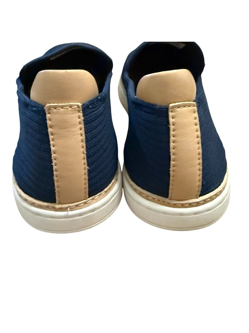 UGG Women's Sammy Slip On Sneaker Navy Blue Ribbed Knit Size 7 - Picture 3 of 10